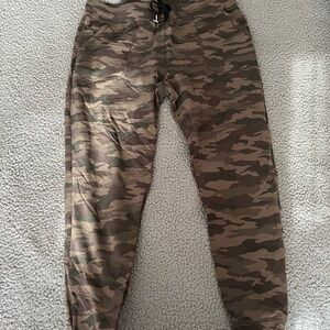 ZYIA Women's Camo Leggings